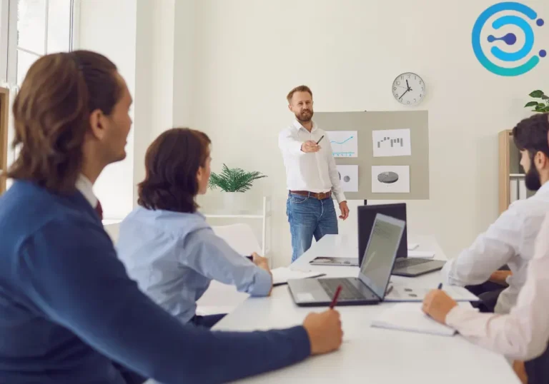 مع راكتينغ خطواتك الرقمية تصبح استثمارا رابحا
